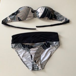 La Vie en Rose Aqua Bikini Size Medium